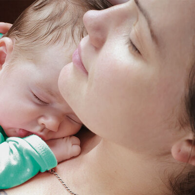 Bébé et sa mère protection contre les échanges 