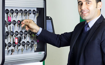 Retrait de clé d'une armoire maxx 6 U