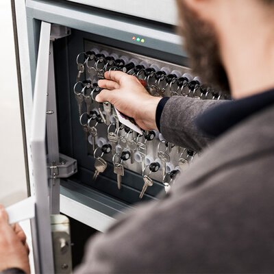 Schlüsselentnahme aus flexx locker